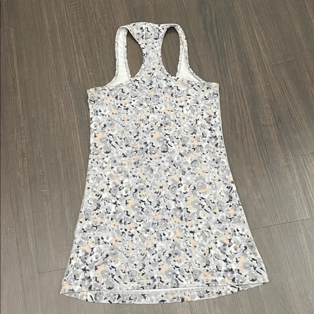 Patterned Racerback Tank Top - Picture 2 of 3